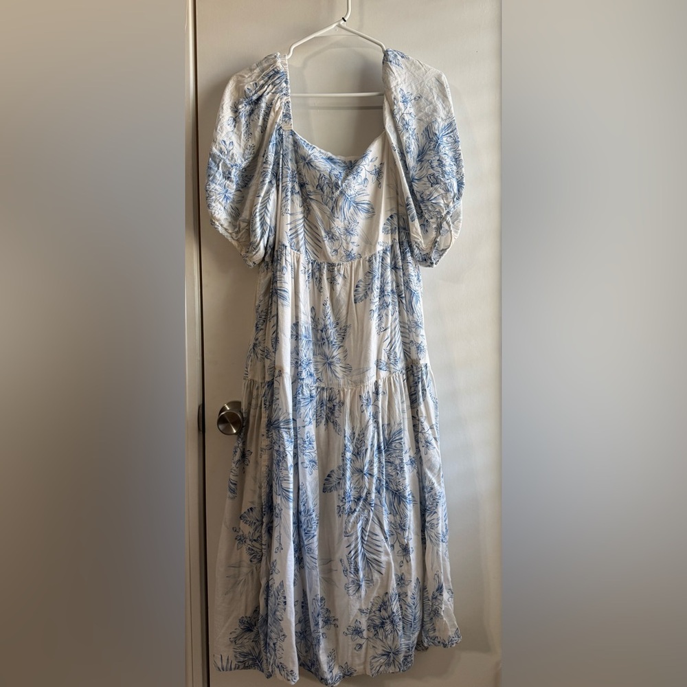 Old Navy Blue and White Floral Maxi Dress